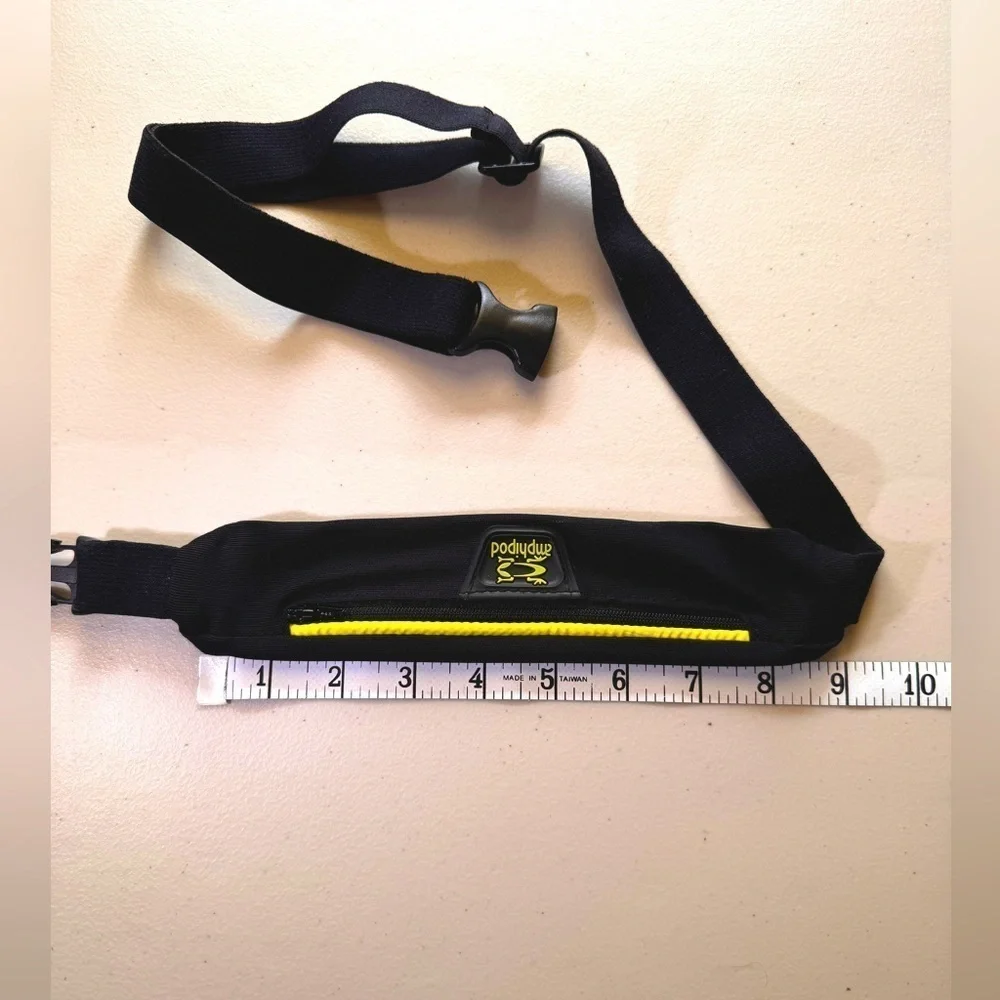 Amphipod Running Waist Belt Black Yellow Zip Pocket Adjustable Lightweight